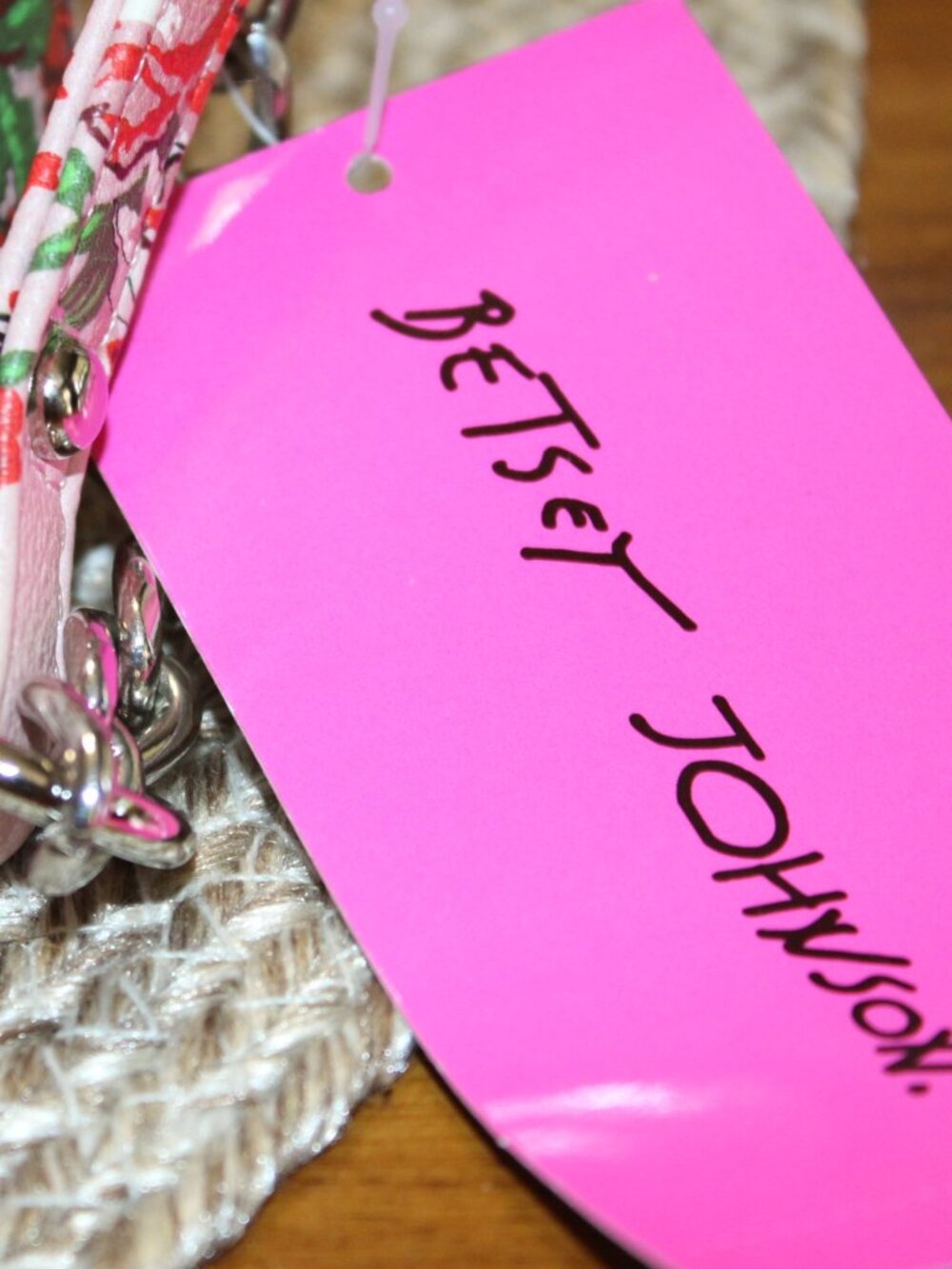 NWT Betsey Johnson Shabby Chic Bow front crossbody Purse DARLING!! - Picture 6 of 12